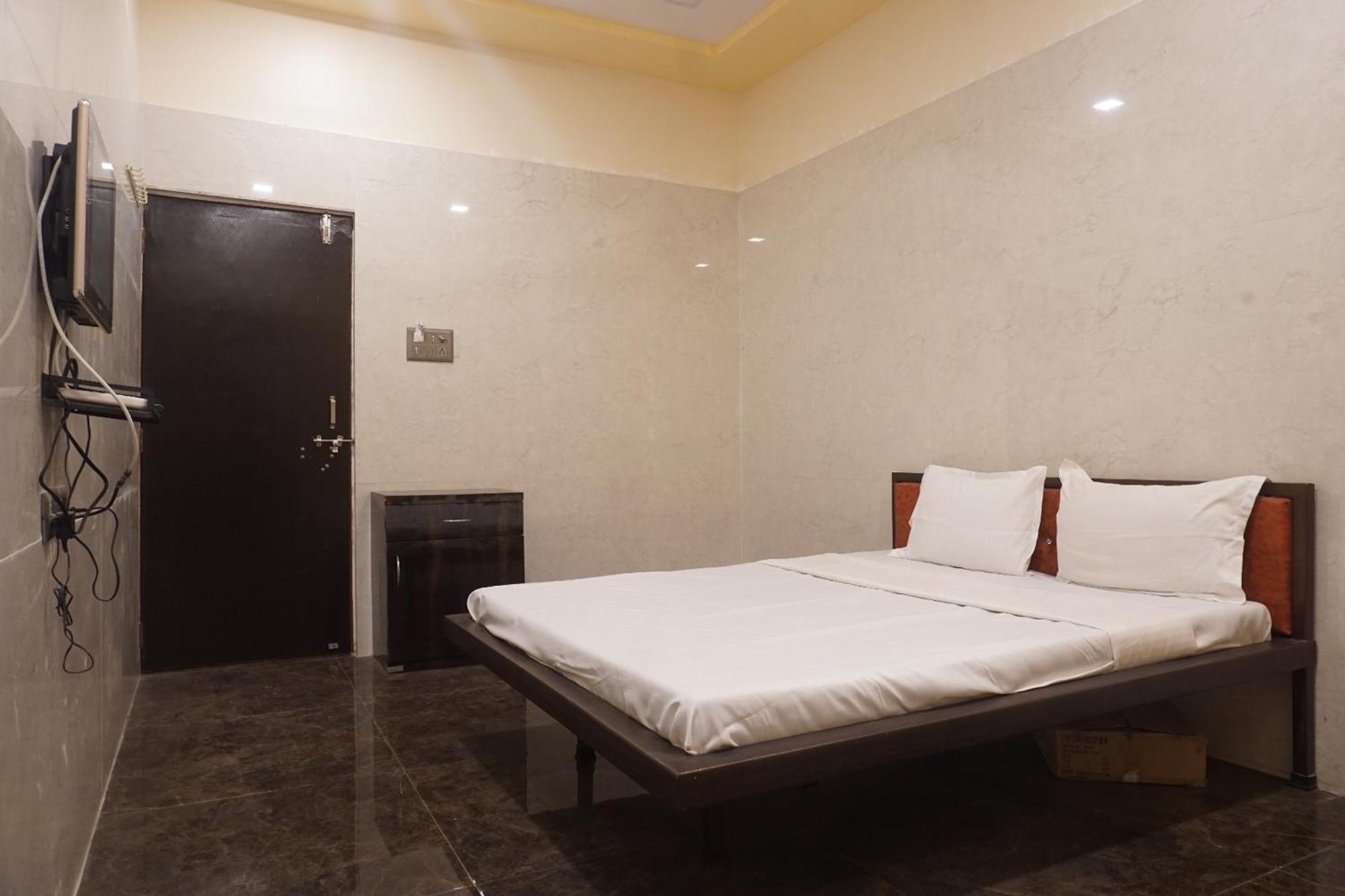 Yashraj Resorts Somatane Extérieur photo