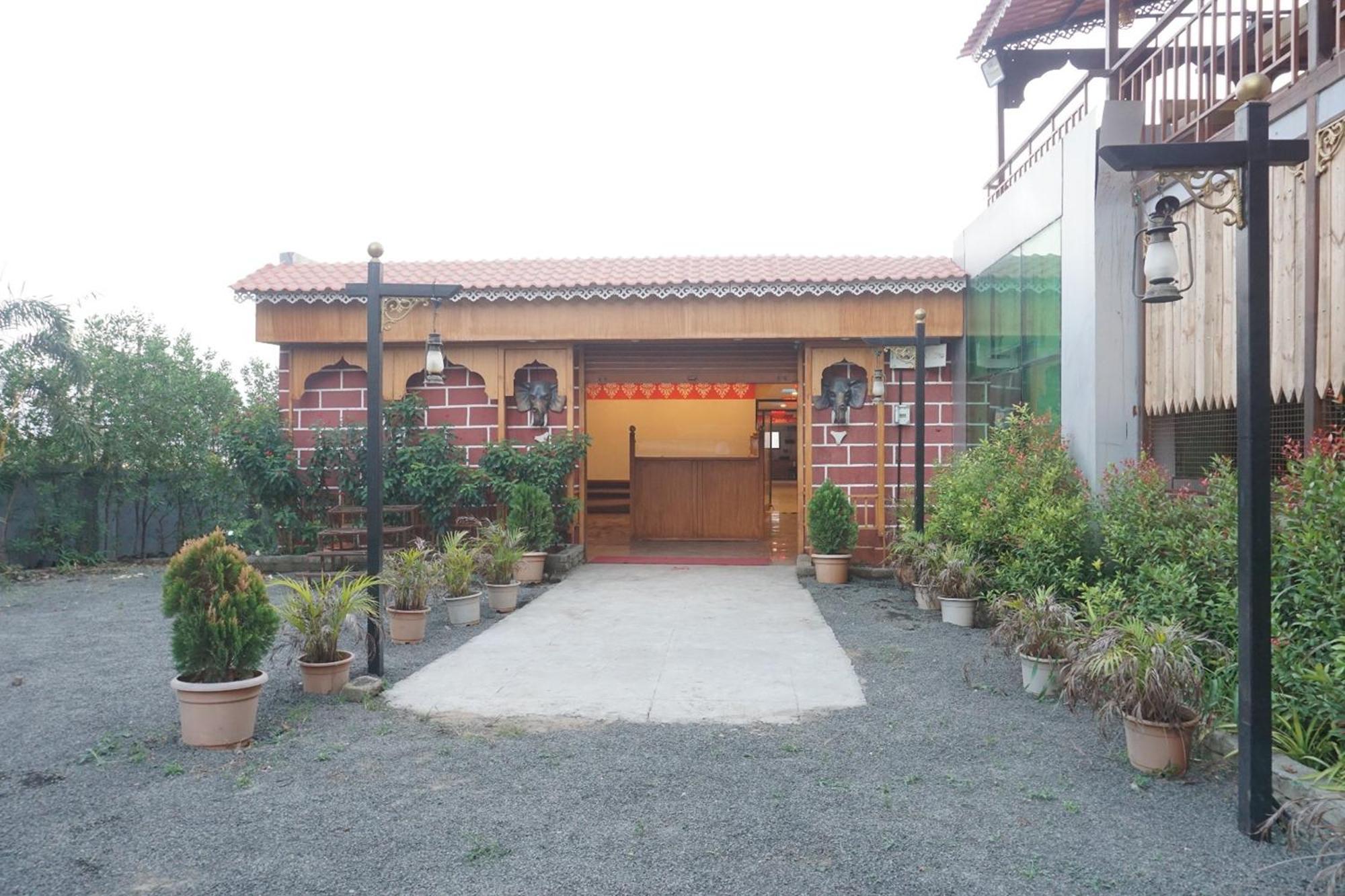 Yashraj Resorts Somatane Extérieur photo